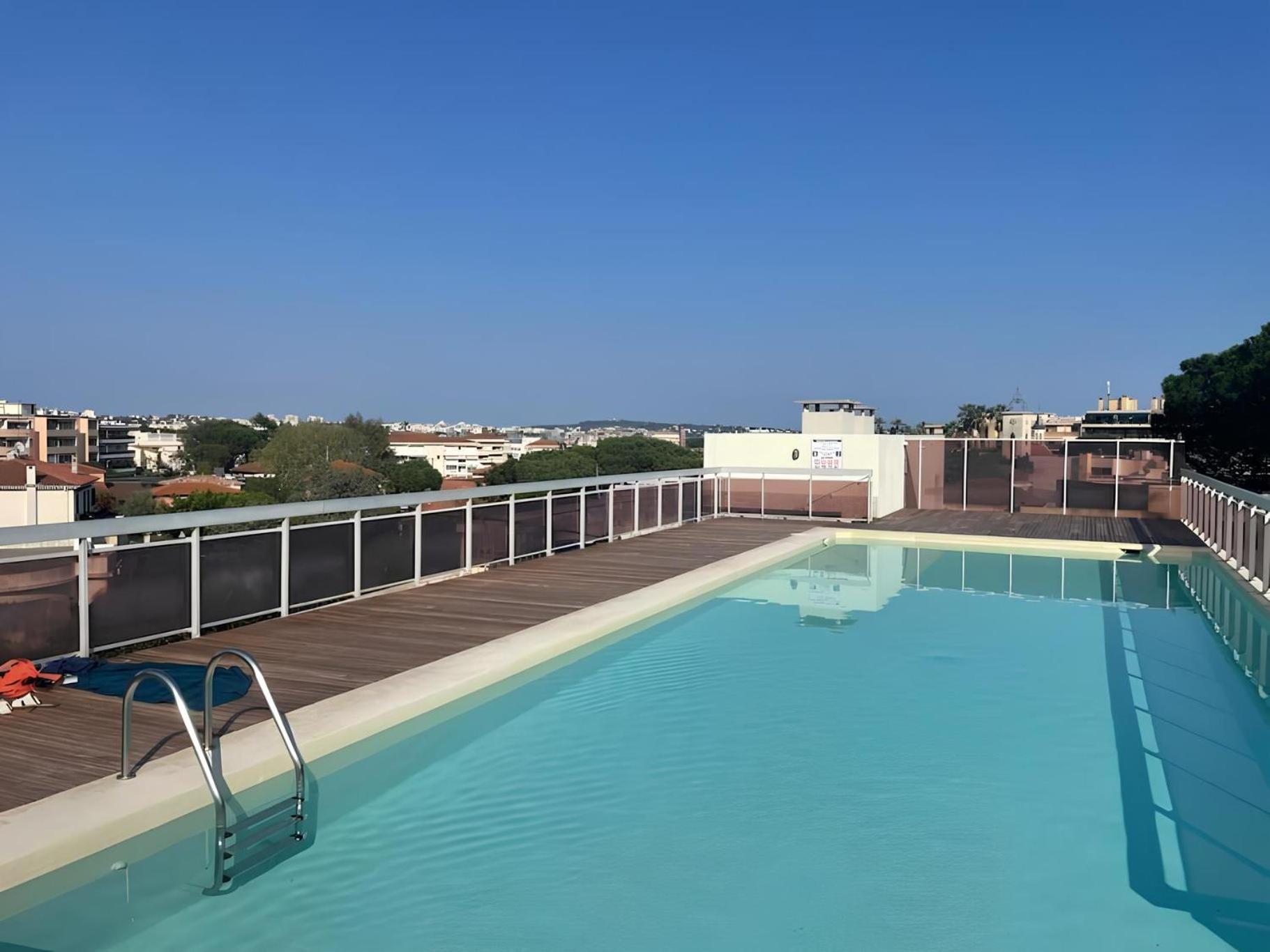 Elegant Appartement 2Pieces Piscinevue Mer Parking Валлорис Экстерьер фото